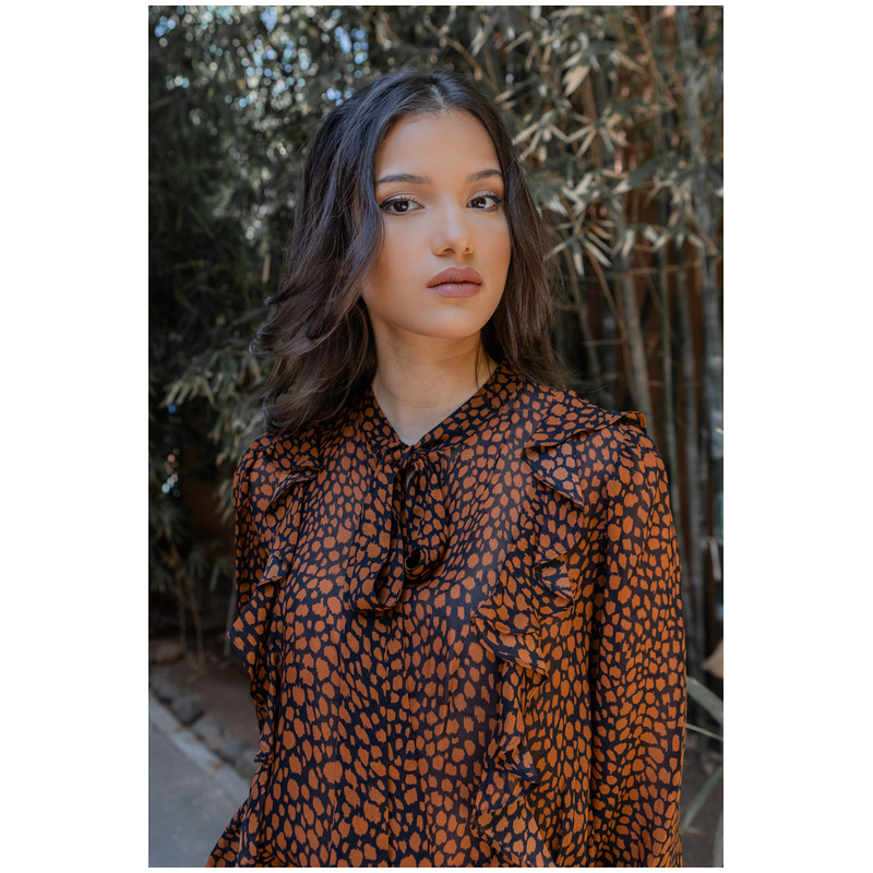 Blouse imprimée à manches en tulle à pois, boutonnée avec volants, Collection Teracota, ANAE MOROCCO