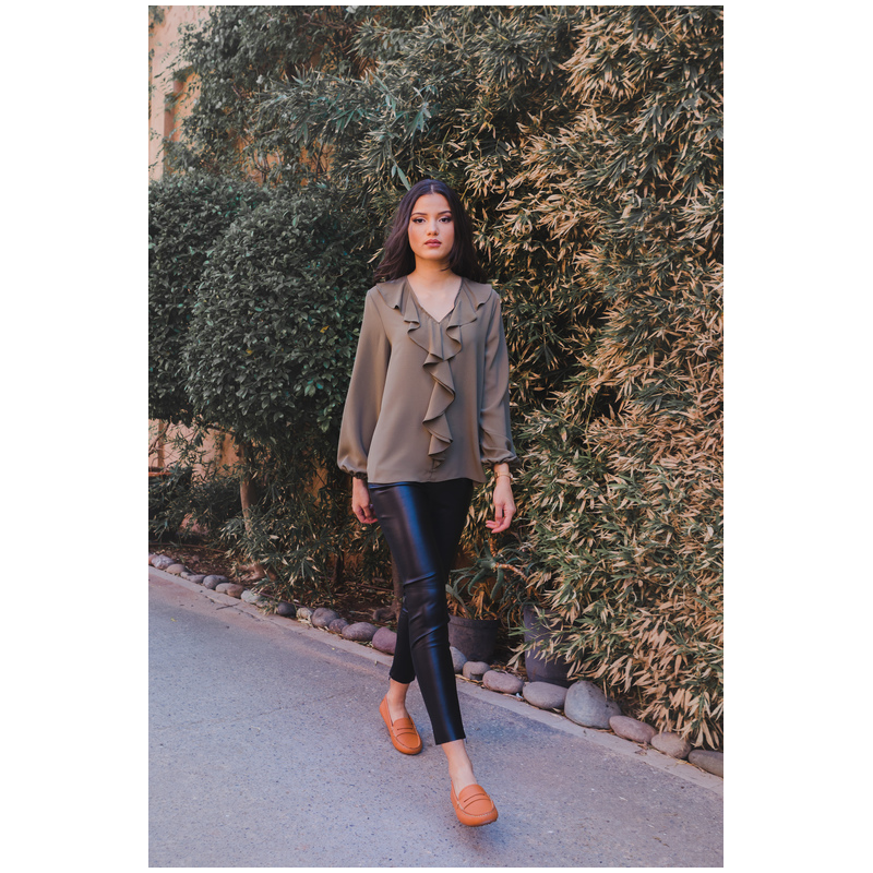 Blouse de couleur taupe