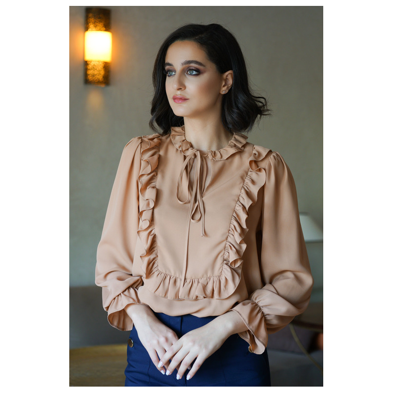 Chemise marron tendance pour femmes.