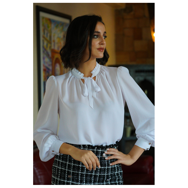 blanche blouse