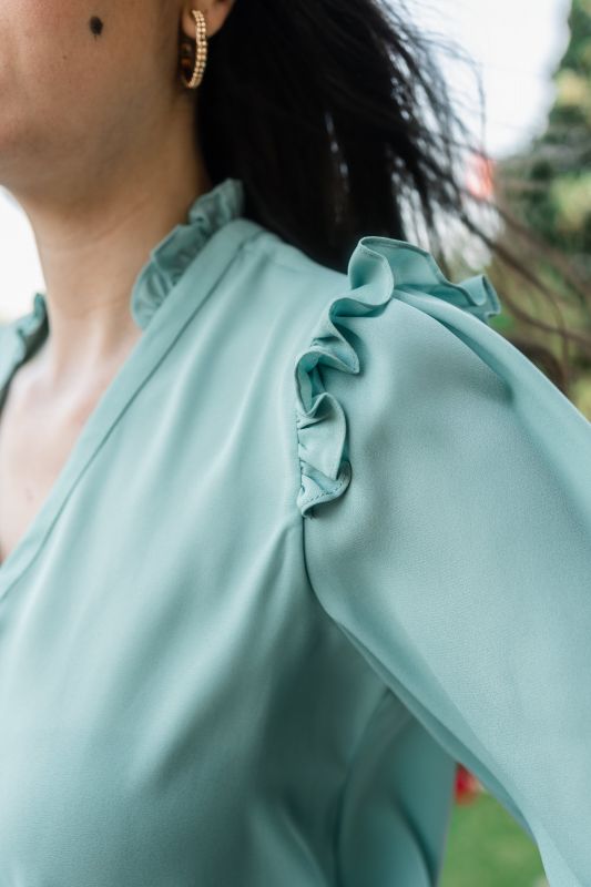 détails du Blouse verte pastel