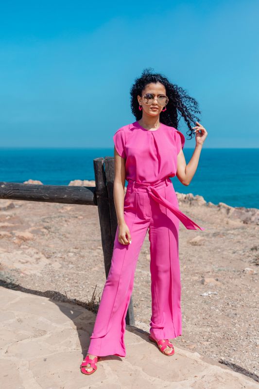 Pantalon rose pour femmes, une touche de couleur élégante.