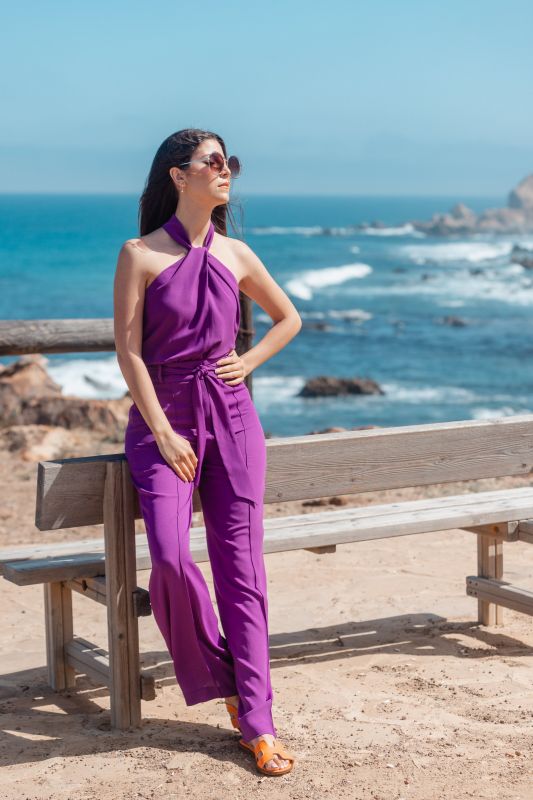 Pantalon mauve pour femmes, une couleur élégante et féminine.