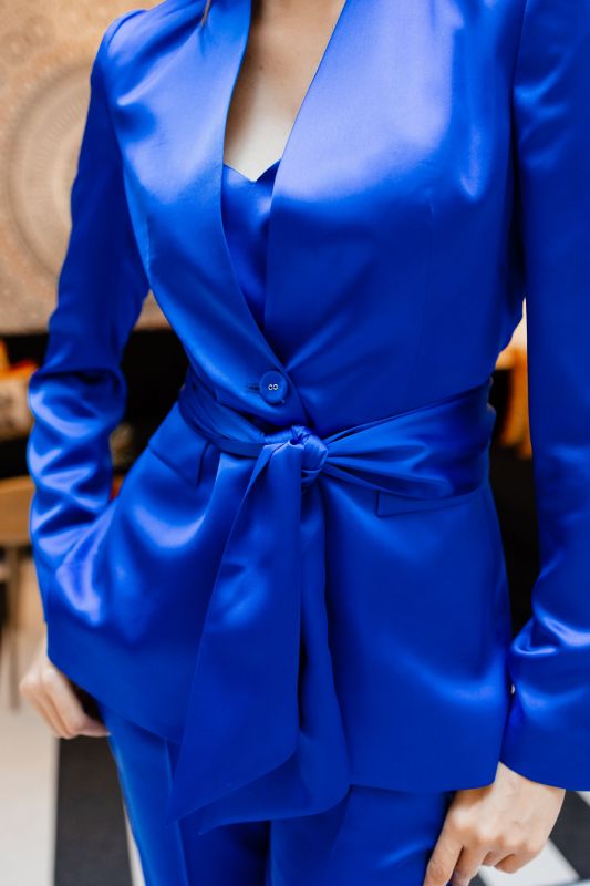 Détails raffinés de la Veste Stacy bleue - Back in Style ANAE MOROCCO