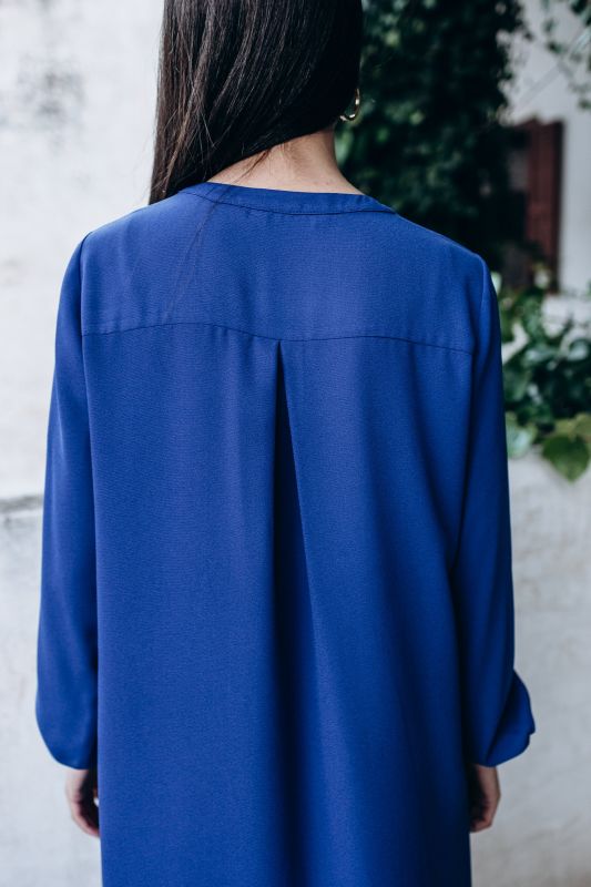 Sublimez votre garde-robe du Ramadan avec la Tunique Louiza d'ANAE – l'alliance parfaite de la simplicité et de l'élégance.