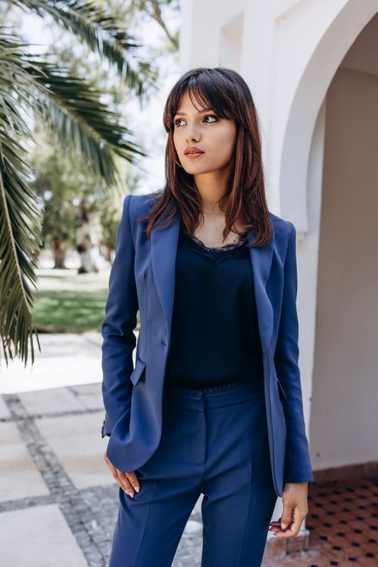 Style sophistiqué avec Veste Aniston bleu marine - ANAE MOROCCO