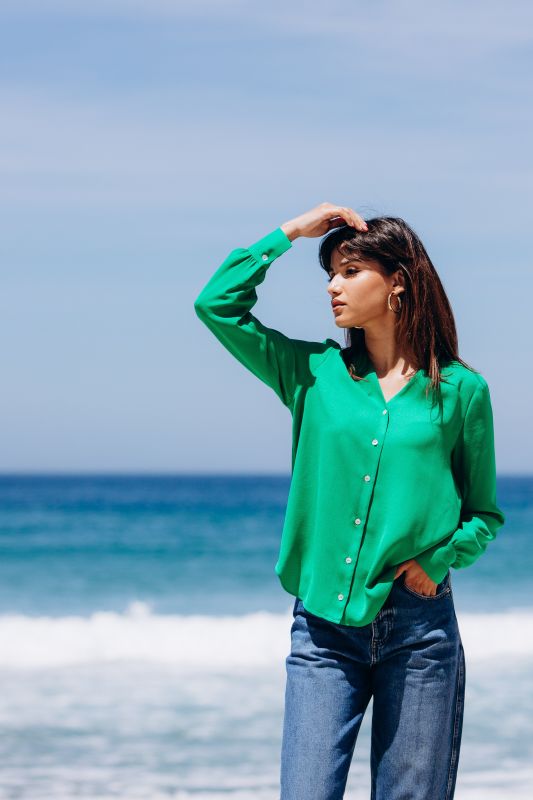 Détails de la blouse : Style simple et élégant.