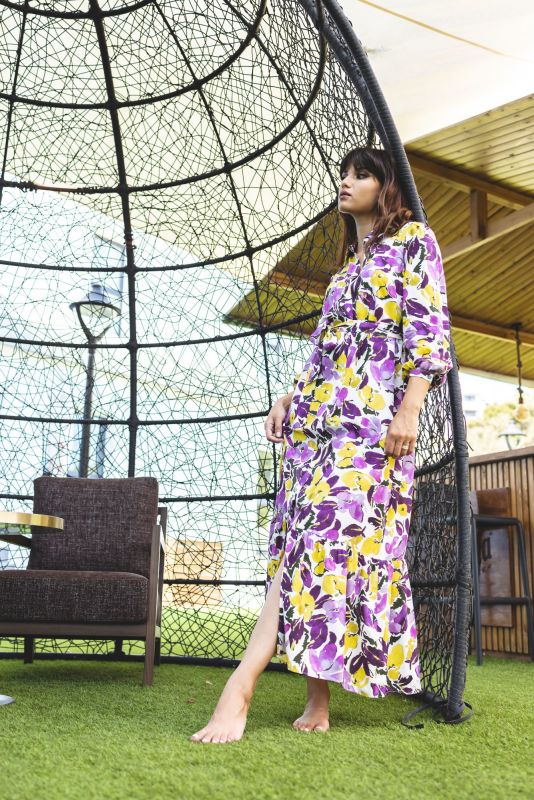 Robe à imprimé floral pour femmes, un choix frais et féminin.