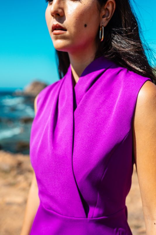 Féminité et confort avec la Robe Letty en rose tendre.