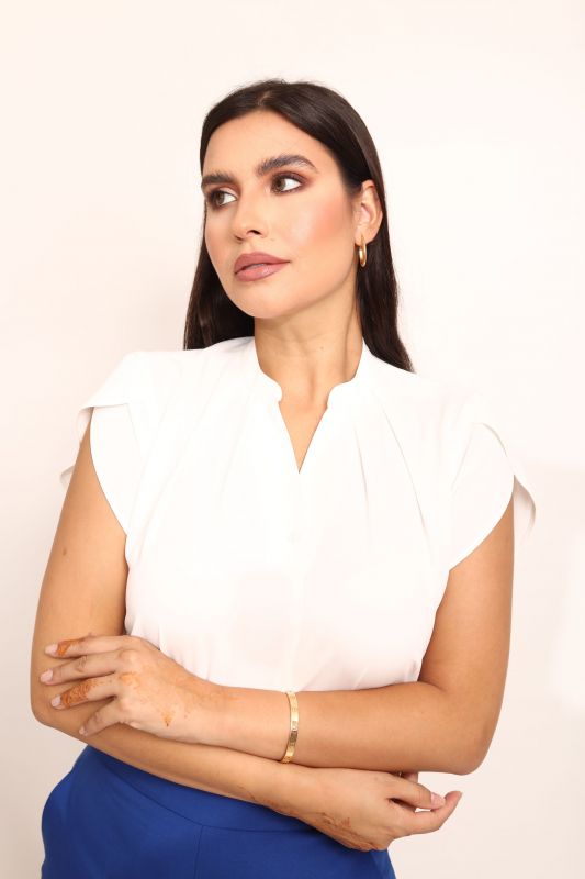 le devant de la Blouse blanche