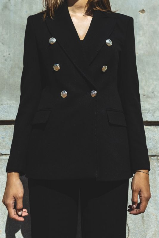 Détail de la Veste Kerry féminine en noir, Checks Collection, ANAE MOROCCO