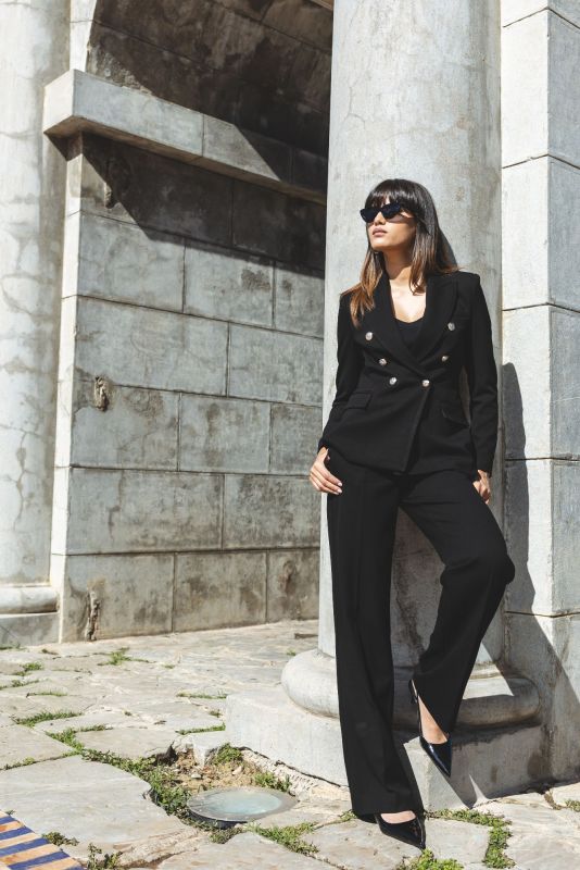 Pantalon noir ajusté pour femme, Checks Collection, style élégant, ANAE MOROCCO