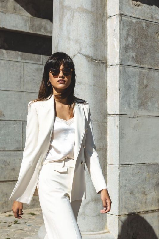 VESTE ERWIN double boutonnage de la collection Checks, en blanc, idéale pour une tenue élégante et professionnelle.
