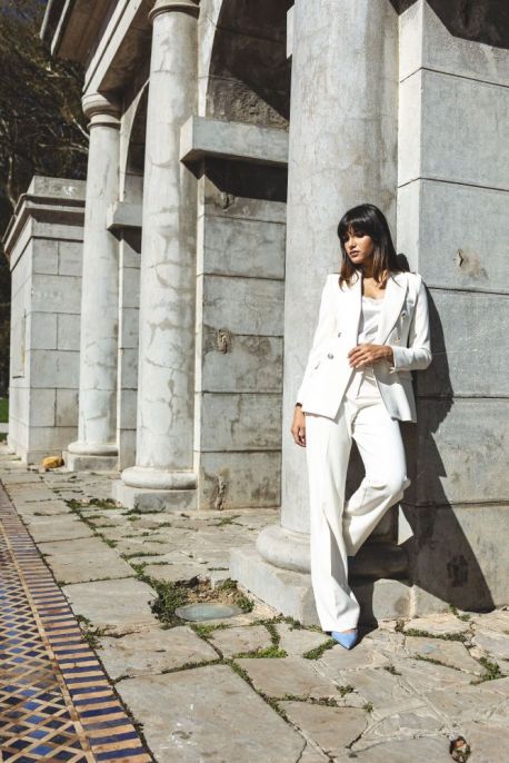 PANTALON ERWIN pour femme de la collection Checks en blanc, élégance discrète pour un style sophistiqué.