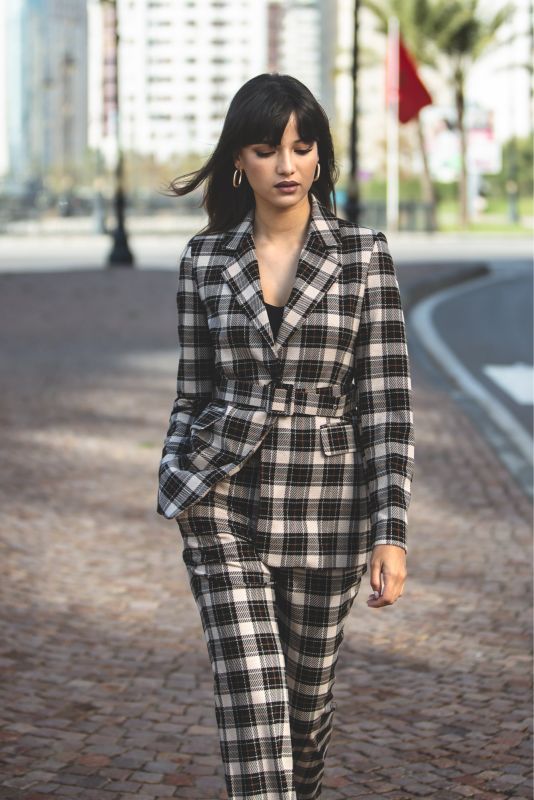 Veste à carreaux RALPH de la Checks Collection, alliant sophistication et confort pour un look chic.