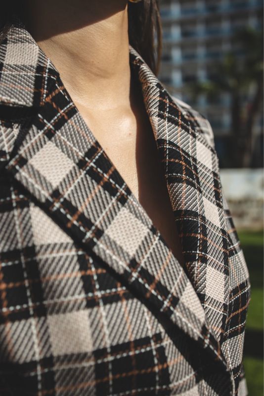 VESTE RALPH à carreaux, de la Checks Collection, une pièce classique pour une garde-robe moderne.